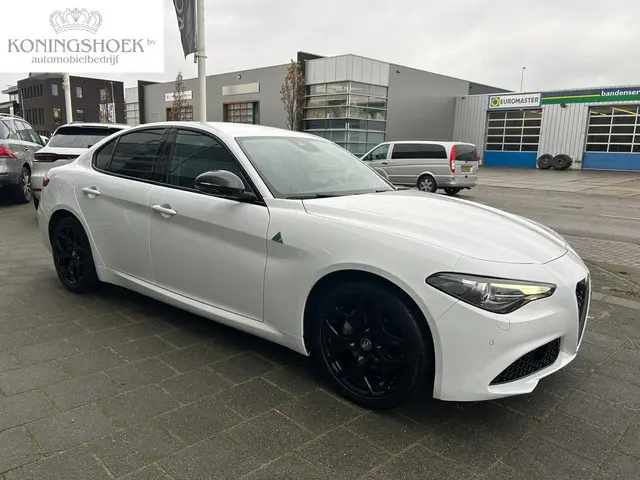 Alfa Romeo Giulia 3