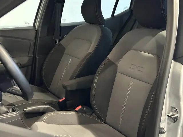 Dacia Sandero Stepway 1.0 TCe 90 Extreme 2024 Benzine 7