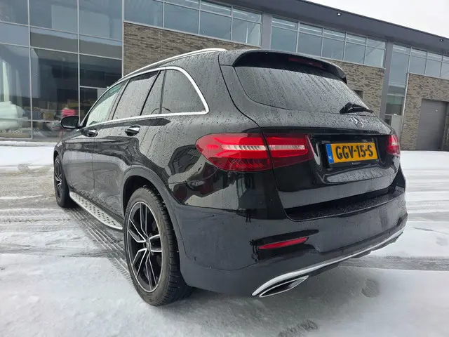 Mercedes-Benz GLC 350 d 4MATIC Premium Plus 2017 Diesel 8