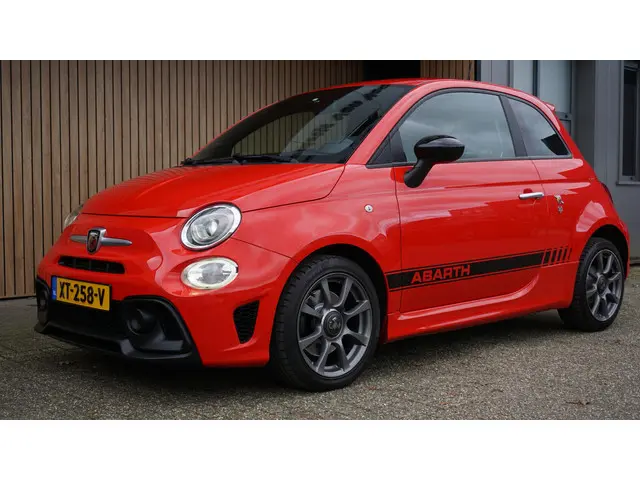 Abarth 595 1.4 T-Jet 145pk 2019 Benzine 4