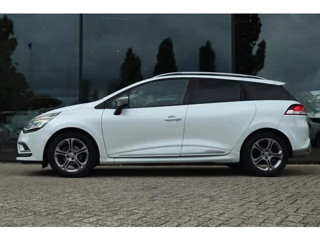 Renault Clio ESTATE 0.9 TCE INTENS GT-LINE 2017 Benzine 12