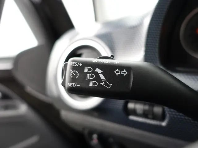 Volkswagen up! 1.0 BMT R Line- 2018 Benzine 14