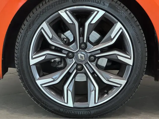 Renault Clio 1.0 TCe 100 Intens 2020 Benzine 25