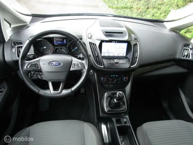 Ford C-MAX 1.0 Titanium - Navigatie - Trekhaak 2017 Benzine 10