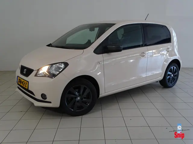 SEAT Mii 1.0 Mii by Mango 2015 Benzine 15