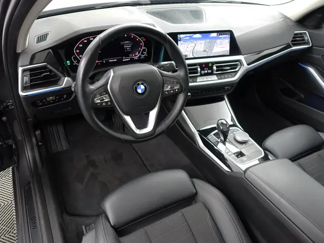 BMW 3 Serie 330e M Sport Aut- 2020 Hybride Benzine 2