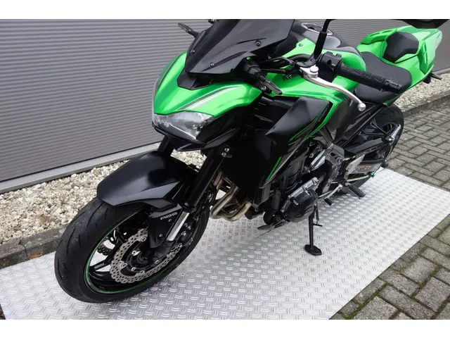 Kawasaki Z900 PERFORMANCE 2018 Benzine 19
