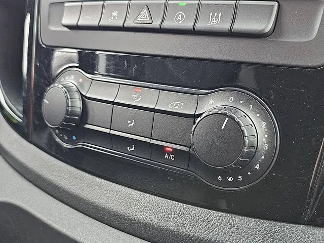 Mercedes-Benz Vito 116 2021 Diesel 12