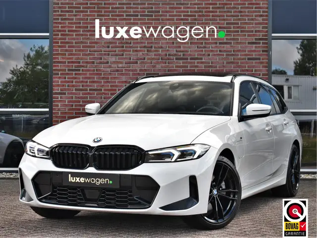BMW 3 Serie Touring 330e M-Sport 2023 Hybride Benzine