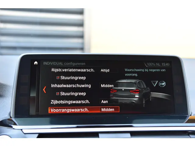 BMW X3 xDrive20i High Executive 2018 Benzine 23