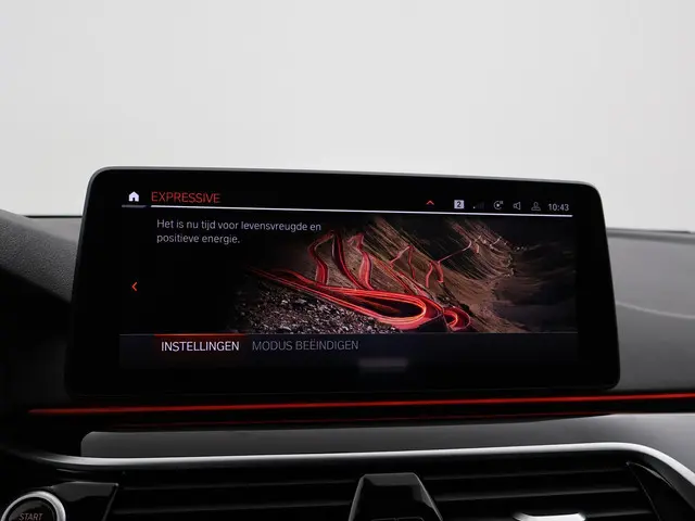 BMW 5 Serie 540i M-SPORT 2022 Benzine 52