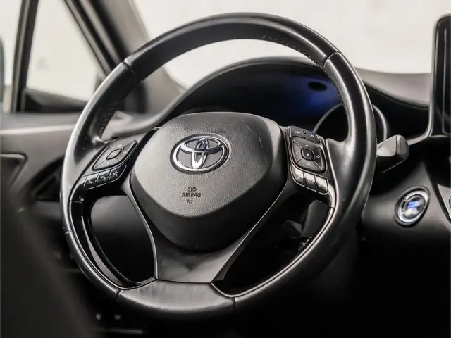 Toyota C-HR 1.2 Design 2018 Benzine 14