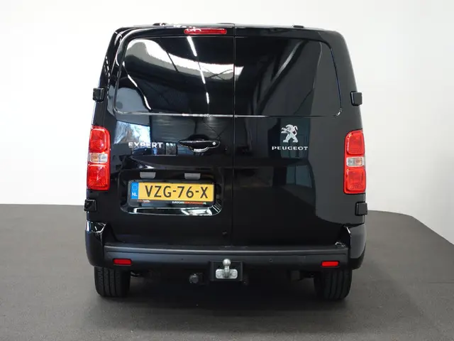 Peugeot Expert 2.0 Hdi 180PK 2023 Diesel 4