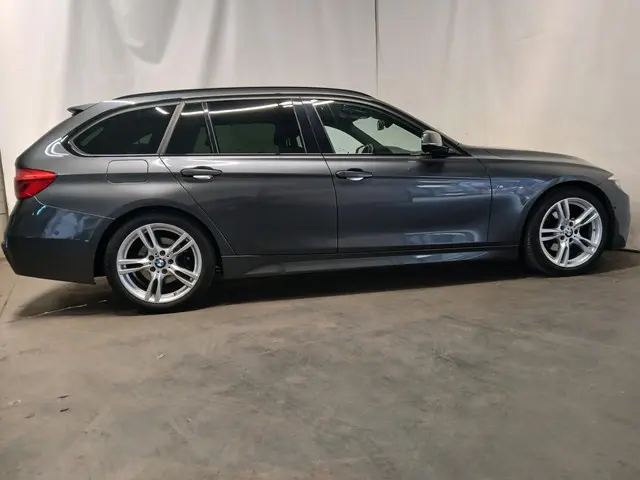 BMW 3 Serie 318i - Leer - Clima - Inbraak Schade 2019 Benzine 4