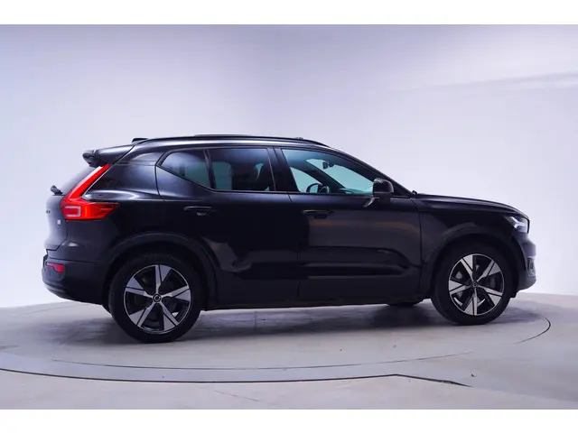 Volvo XC40 P8 Recharge AWD R-Design 2021 Elektrisch 37