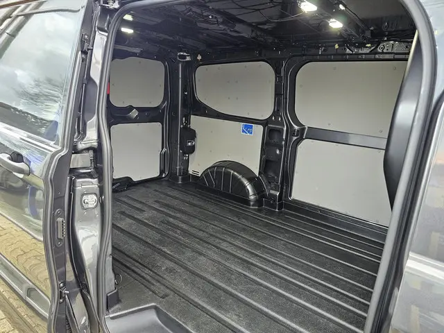 Ford Transit Custom 300 2.0 TDCI L1H1 Trend 2024 Diesel 10