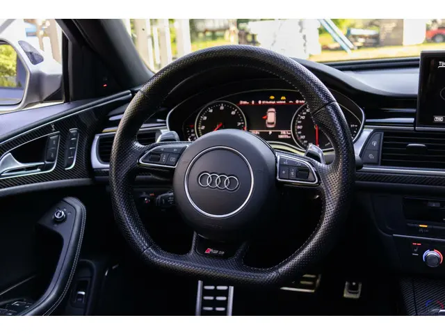 Audi RS6 Avant 4.0 TFSI RS 6 quattro 2015 Benzine 14