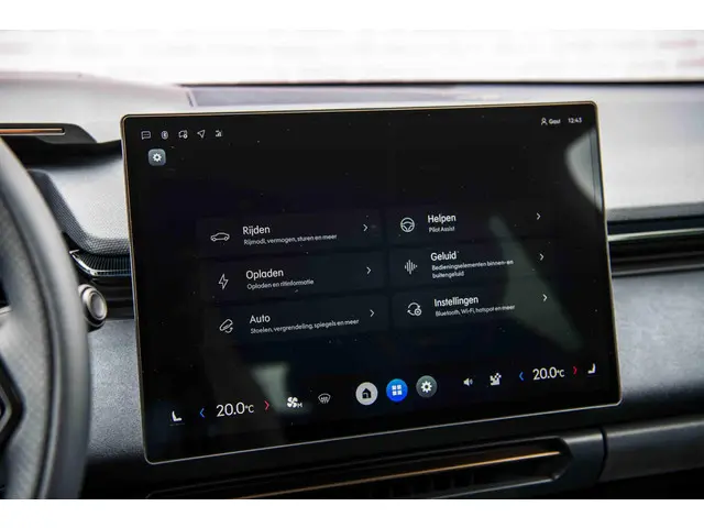 Lynk & Co 08 1.5 More 2026 Hybride Benzine 21