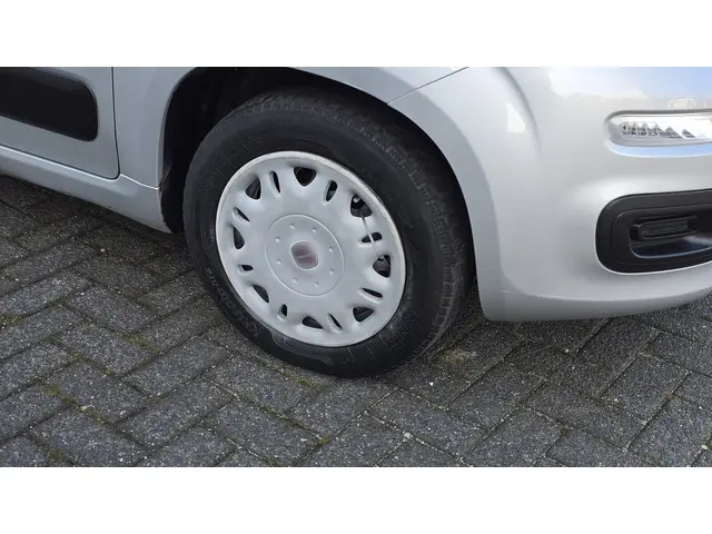 Fiat Panda 0.9 TwinAir Edizione Cool 2014 Benzine 9