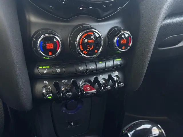 MINI One Mini 1.5 Chili 2020 Benzine 30