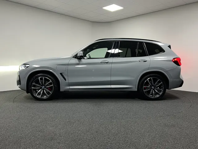 BMW X3 xDrive30e High Executive 2022 Hybride Benzine 5