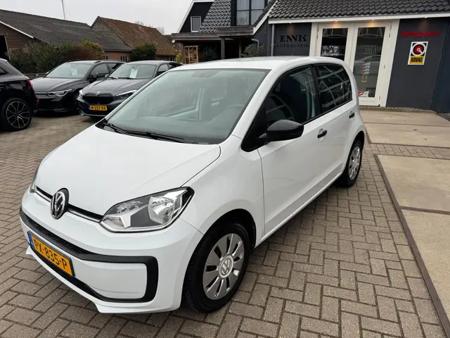 Volkswagen up! 1.0 BMT take up! 2017 Benzine 10