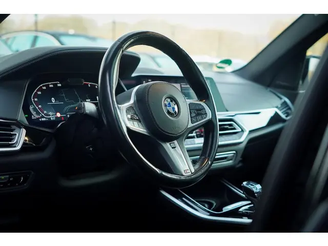 BMW X5 xDrive30d High Executive 2019 Diesel 6