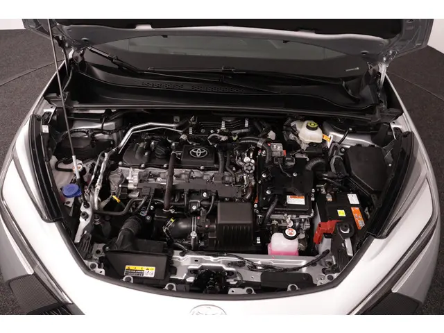 Toyota C-HR 1.8 Hybrid 140 Active 2024 Hybride Benzine 33