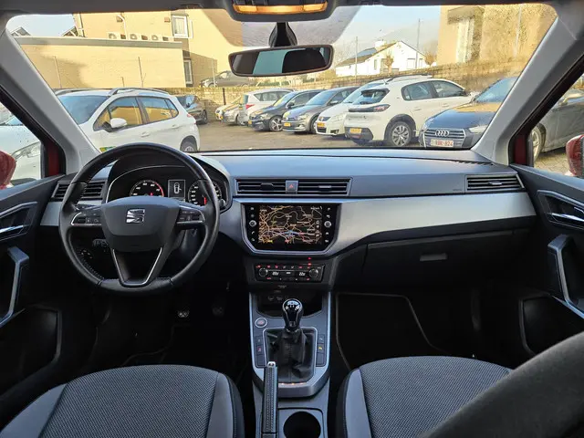 SEAT Arona 1.0 TSI Style Business Intense 2018 Benzine 14