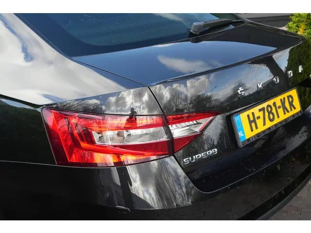 Škoda Superb 1.5 TSI ACT Business Edition 2020 Benzine 12