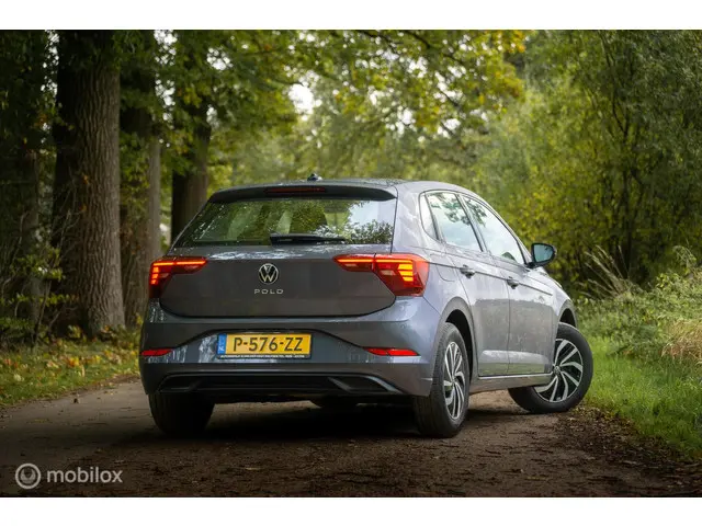 Volkswagen Polo 1.0 TSI Life Business 2022 Benzine 14