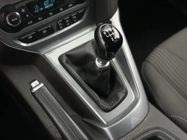 Ford Focus 1.0 EcoBoost Edition Plus 2014 Benzine 18