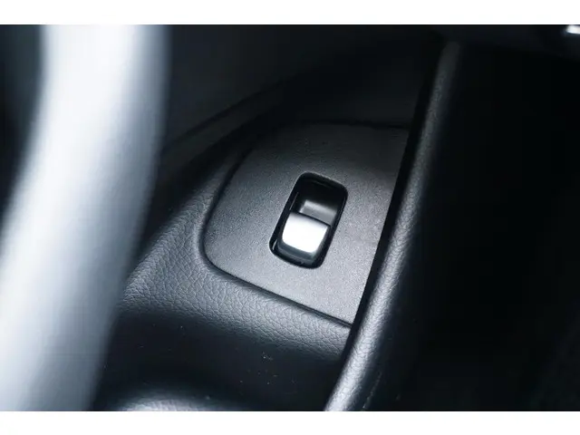 Mercedes-Benz E-Klasse Estate 200 Premium 2018 Benzine 39