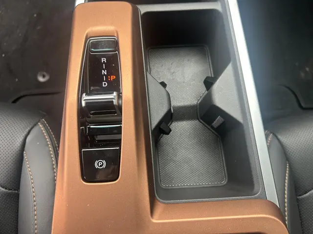 KGM Torres EVX Platinum 73.4 kWh 2026 Elektrisch 14