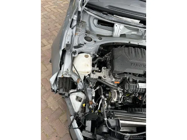 Kia Ceed 1.0 T-GDI DYNAMICLINE 2025 Benzine 13