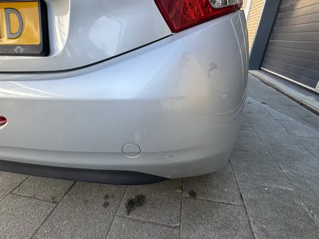 Peugeot 208 1.0 PureTech LIKE 2015 Benzine 11