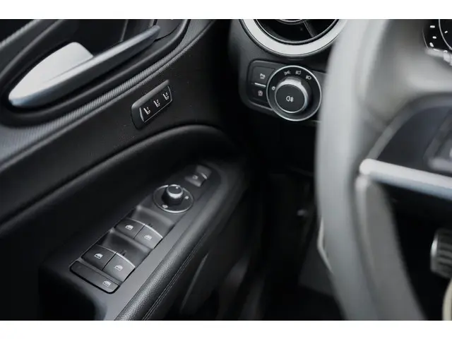 Alfa Romeo Stelvio 2.0 T AWD Super 2018 Benzine 23