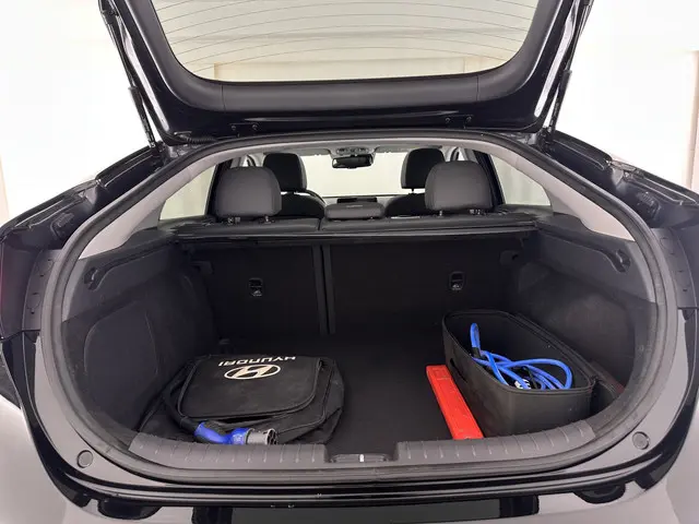 Hyundai IONIQ Premium EV 38 kWh {SOH-97%} 2020 Elektrisch 11