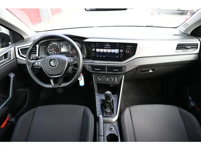 Volkswagen Polo 1.0 TSI Comfortline 2019 Benzine 4
