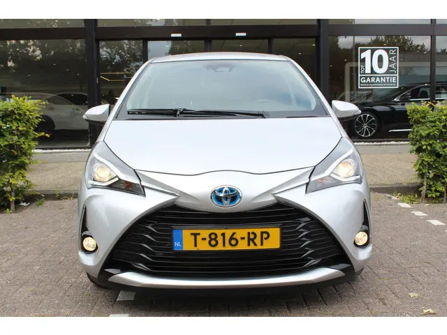 Toyota Yaris 1.5 Hybrid Dynamic 2020 Hybride Benzine 3