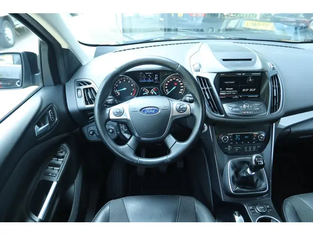 Ford Kuga 1.5 TITANIUM 2015 Benzine 13