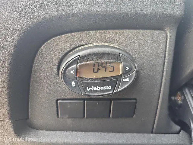 Iveco Daily 35S14 Koel/vries wagen automaat! 2023 Diesel 19