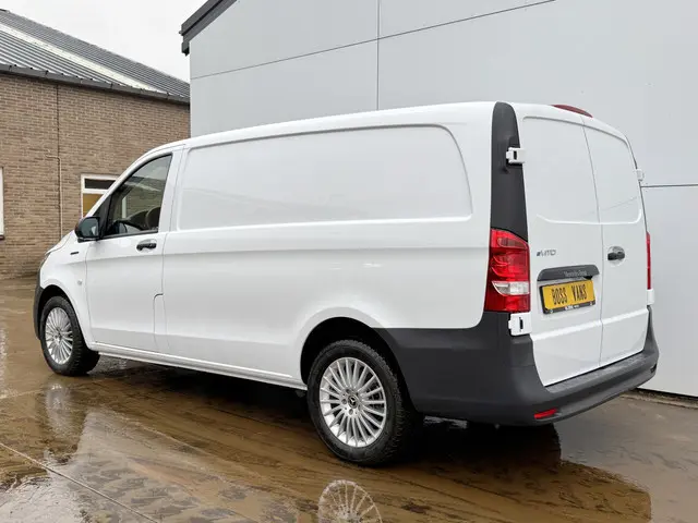 Mercedes-Benz eVito 112 Pro 66kWh 2024 Elektrisch 3