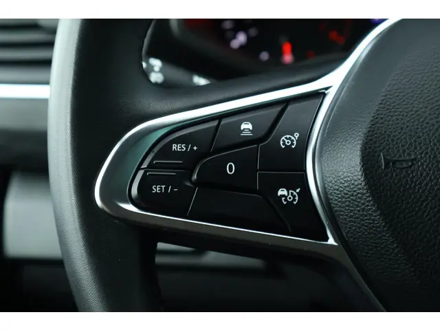 Renault Trafic 2.0 dCi 170 T29 L2H1 DC Luxe 2023 Diesel 19
