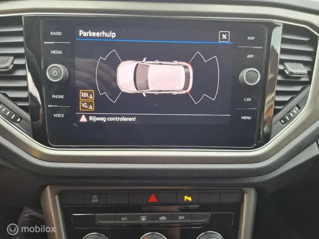 Volkswagen T-Roc 1.0 TSI Style Business 2021 Benzine 20