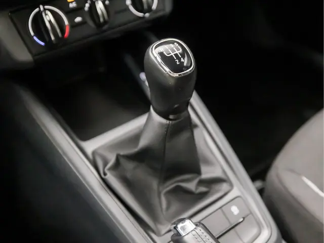 Škoda Scala 1.0 TSI Sport 2021 Benzine 10