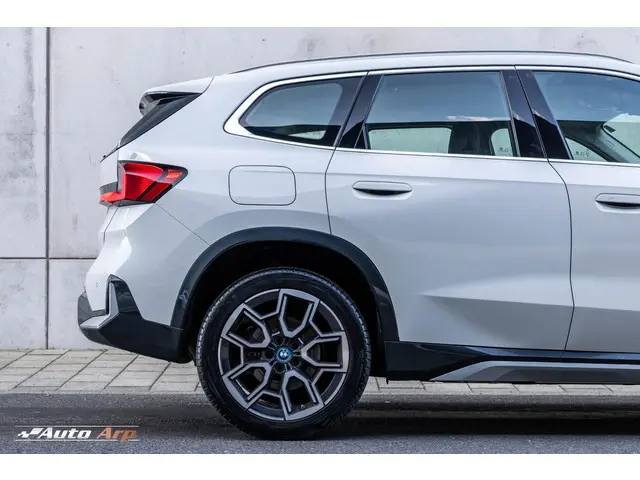BMW X1 3
