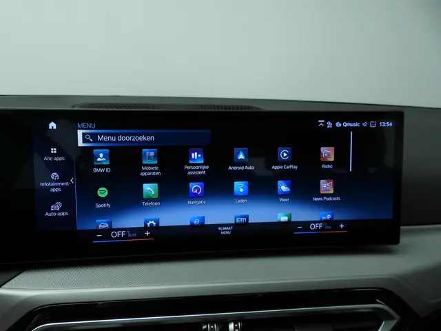 BMW 3 Serie Touring 320e 2023 Hybride Benzine 18