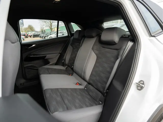 Volkswagen ID.4 Pure 52 kWh 2022 Elektrisch 14