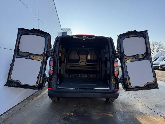 Ford Transit Custom 320 2.0 TDCI 136PK 2024 Diesel 11